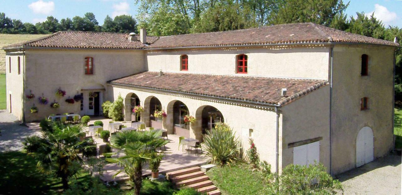 Le Chateau De Camille Saint-Jean-le-Comtal Exterior photo