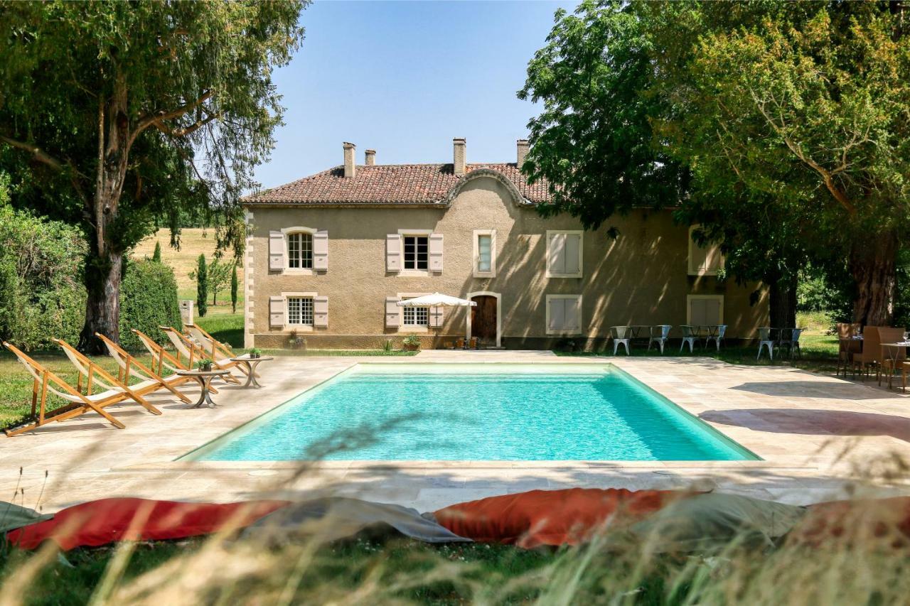 Le Chateau De Camille Saint-Jean-le-Comtal Exterior photo